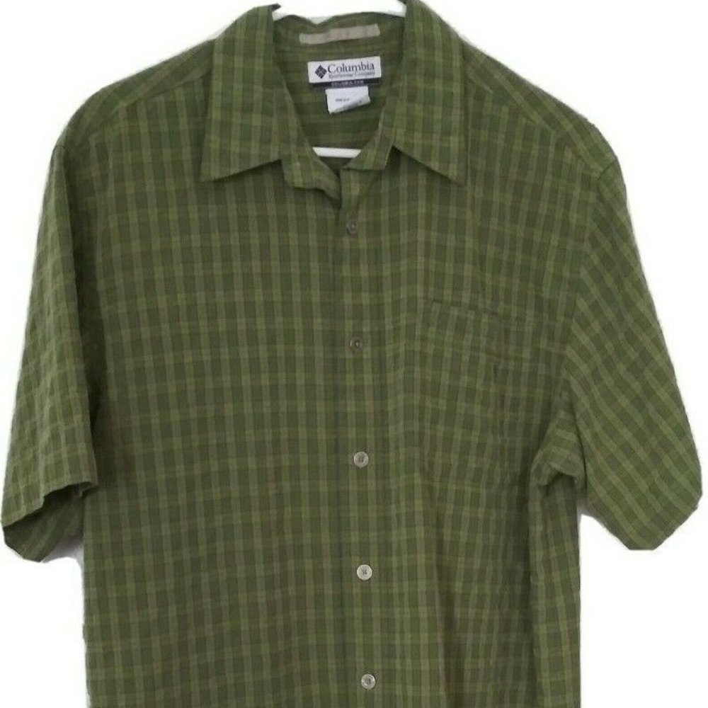 Columbia Mens Size Medium Plaid Button Up
